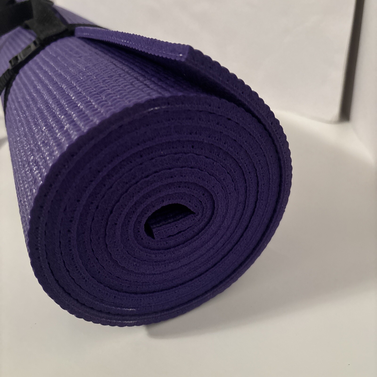 Valerie Bertinelli Large Yoga Mat With Carry Strap- 6mm, 24×72 Purple